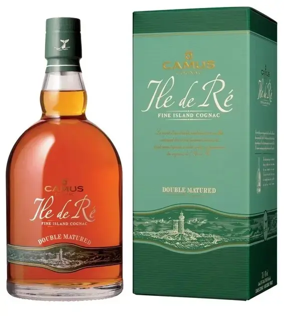 Коньяк Camus Ile De Re Fine Island Cognac Double Matured, gift box 0.7 л