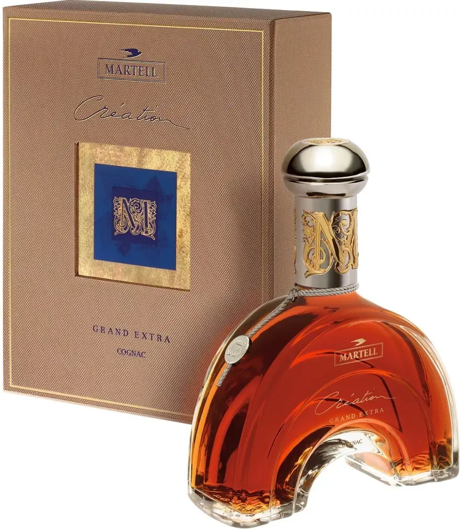 Коньяк Martell Grand Extra Creation gift box 0.7 л