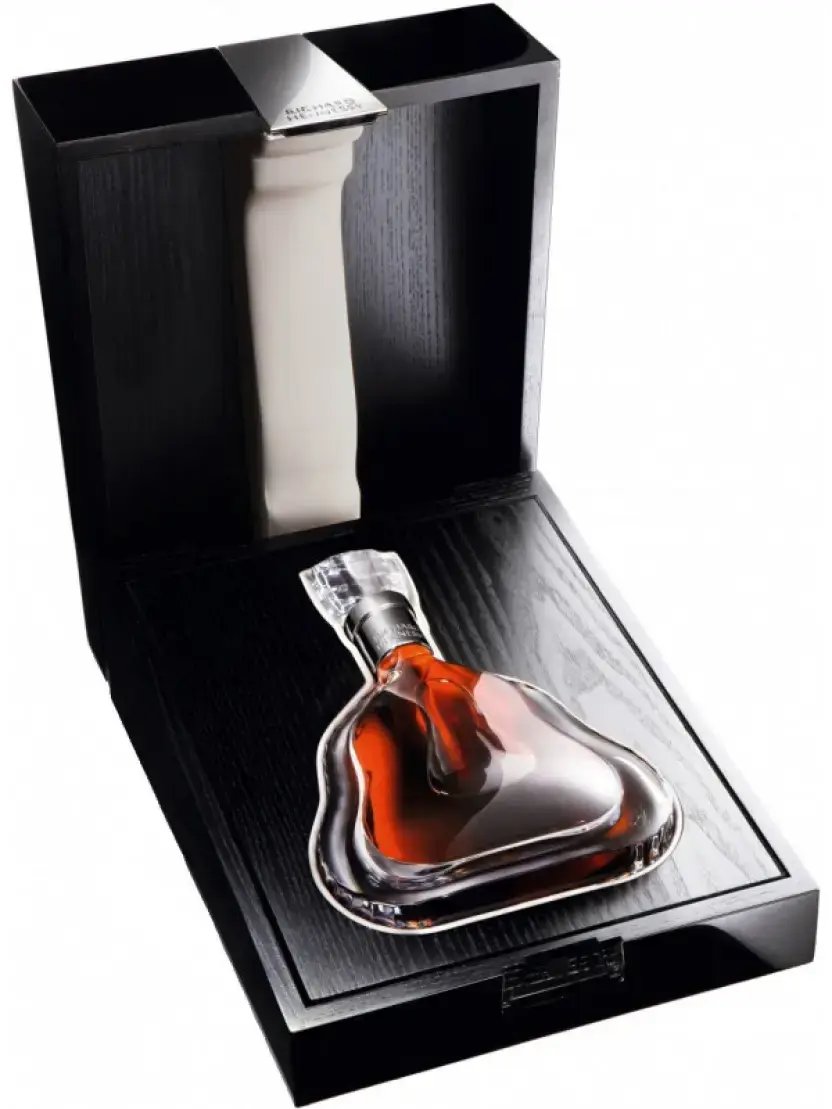 Коньяк Hennessy Richard, Crystal Decanter with gift box, 0.7 л