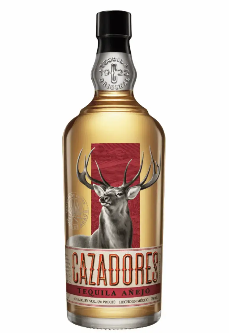 Текила Cazadores Anejo 1 л
