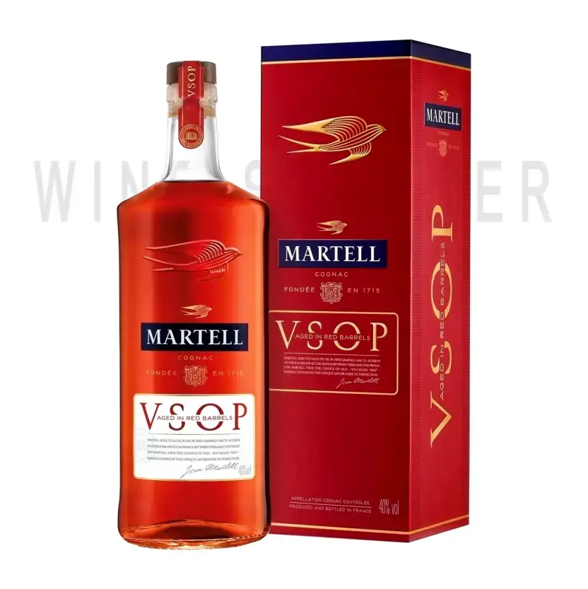 Коньяк Martell VSOP Aged in Red Barrels, gift box 0.35 л