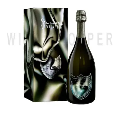 Шампанское Dom Perignon Vintage 2010 Lady Gaga gift box 0.75 л